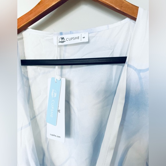 ✨ NWT✨ Cupshe Bathing Suit Coverup - Picture 4 of 7